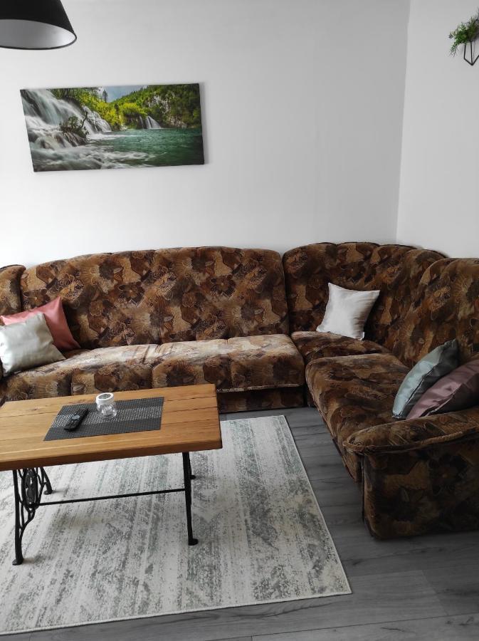 Apartman Domi Слуни Экстерьер фото