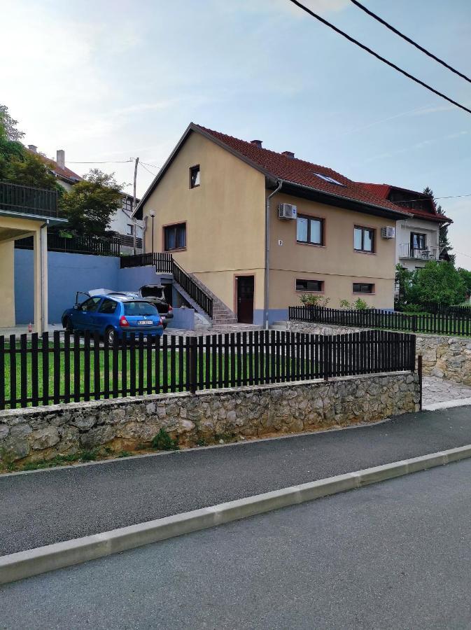 Apartman Domi Слуни Экстерьер фото