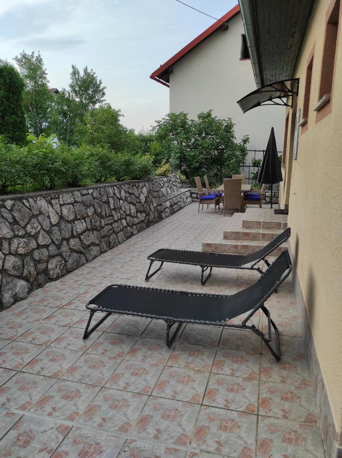 Apartman Domi Слуни Экстерьер фото